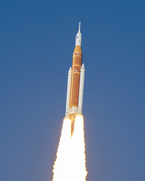 File:Artemis II Launch (NHQ202604010105).jpg