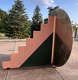 Right view of sculpture